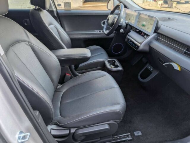 Серый Хендай Ioniq, объемом двигателя 0 л и пробегом 14 тыс. км за 8000 $, фото 8 на Automoto.ua