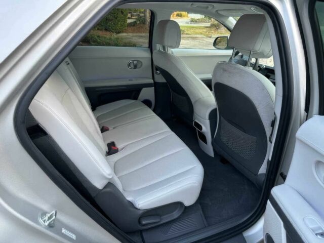 Серый Хендай Ioniq, объемом двигателя 0 л и пробегом 30 тыс. км за 12000 $, фото 11 на Automoto.ua