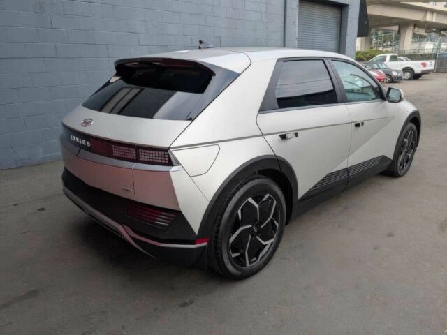 Серый Хендай Ioniq, объемом двигателя 0 л и пробегом 18 тыс. км за 8800 $, фото 4 на Automoto.ua