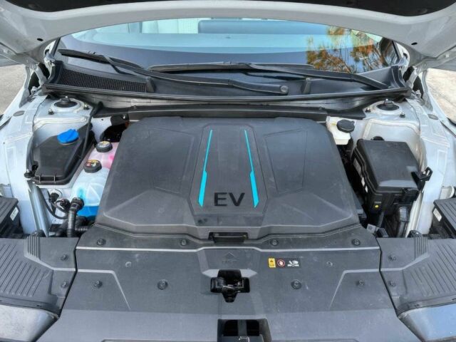 Серый Хендай Ioniq, объемом двигателя 0 л и пробегом 30 тыс. км за 12000 $, фото 12 на Automoto.ua