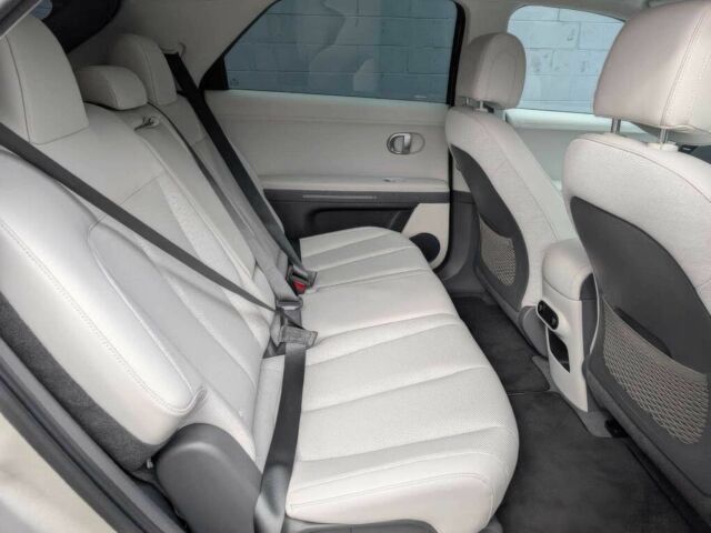 Серый Хендай Ioniq, объемом двигателя 0 л и пробегом 18 тыс. км за 8800 $, фото 10 на Automoto.ua