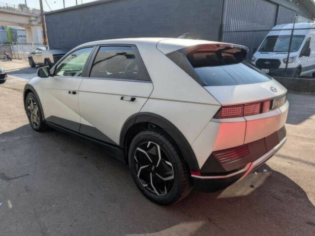 Серый Хендай Ioniq, объемом двигателя 0 л и пробегом 16 тыс. км за 18900 $, фото 5 на Automoto.ua