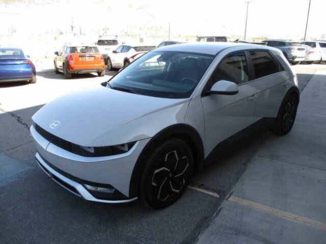 Серый Хендай Ioniq, объемом двигателя 0 л и пробегом 23 тыс. км за 15500 $, фото 2 на Automoto.ua