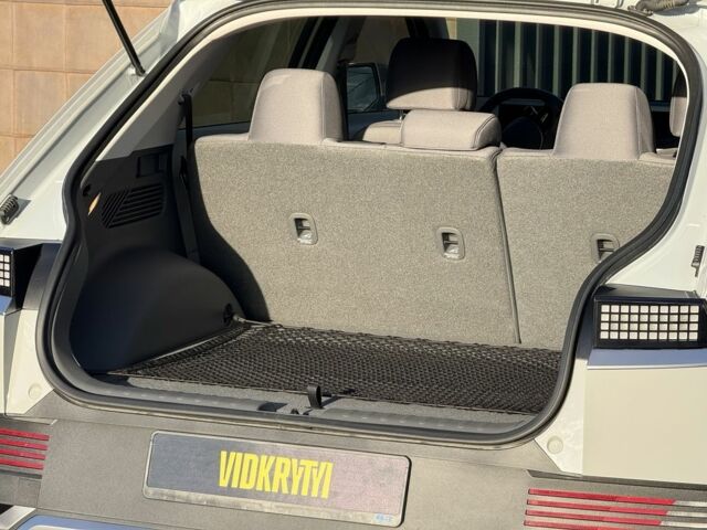 Серый Хендай Ioniq, объемом двигателя 0 л и пробегом 2 тыс. км за 26900 $, фото 9 на Automoto.ua