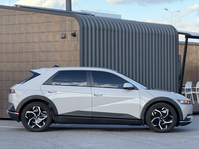 Серый Хендай Ioniq, объемом двигателя 0 л и пробегом 2 тыс. км за 26900 $, фото 4 на Automoto.ua