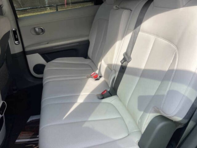 Сірий Хендай Ioniq, об'ємом двигуна 0 л та пробігом 10 тис. км за 18500 $, фото 9 на Automoto.ua