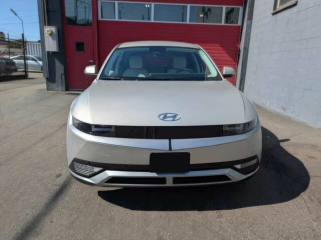 Серый Хендай Ioniq, объемом двигателя 0 л и пробегом 18 тыс. км за 8800 $, фото 1 на Automoto.ua