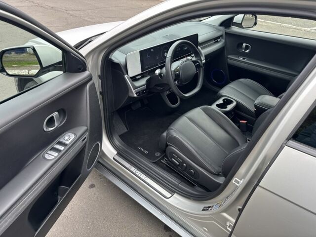Сірий Хендай Ioniq, об'ємом двигуна 0 л та пробігом 28 тис. км за 31500 $, фото 7 на Automoto.ua
