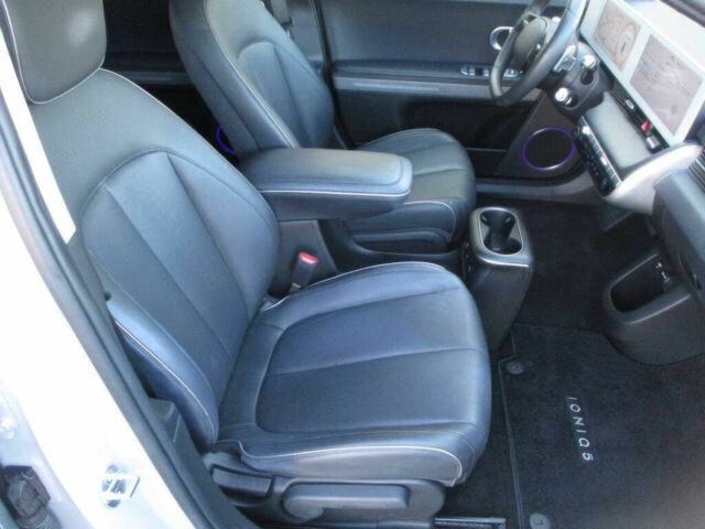 Сірий Хендай Ioniq, об'ємом двигуна 0 л та пробігом 14 тис. км за 16500 $, фото 6 на Automoto.ua