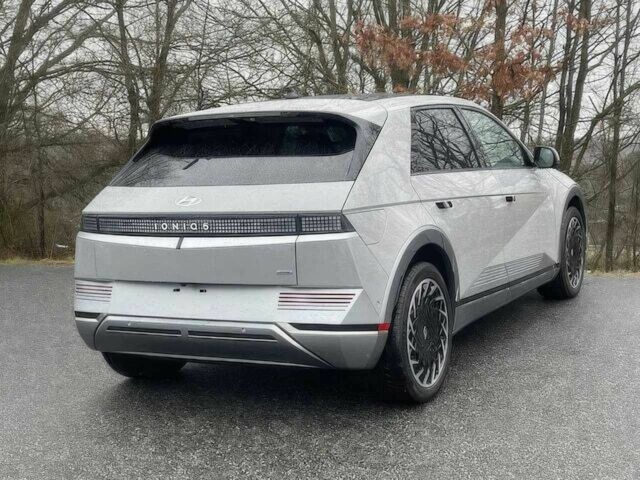 Серый Хендай Ioniq, объемом двигателя 0 л и пробегом 12 тыс. км за 18000 $, фото 3 на Automoto.ua