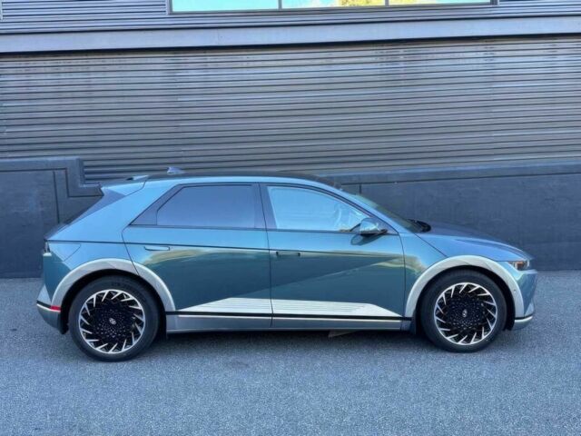 Серый Хендай Ioniq, объемом двигателя 0 л и пробегом 29 тыс. км за 11000 $, фото 3 на Automoto.ua