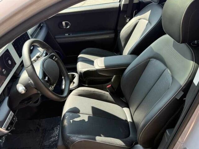 Сірий Хендай Ioniq, об'ємом двигуна 0 л та пробігом 13 тис. км за 19200 $, фото 12 на Automoto.ua