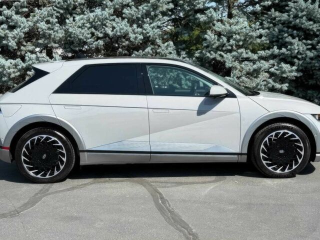 Сірий Хендай Ioniq, об'ємом двигуна 0 л та пробігом 13 тис. км за 19200 $, фото 7 на Automoto.ua