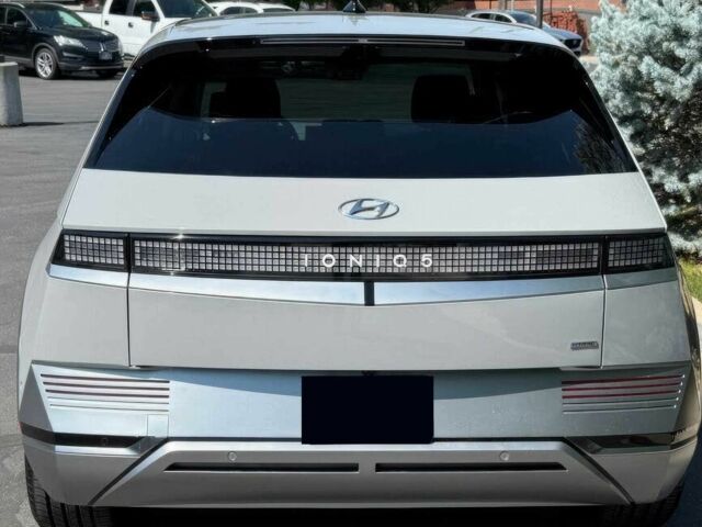 Сірий Хендай Ioniq, об'ємом двигуна 0 л та пробігом 13 тис. км за 19200 $, фото 4 на Automoto.ua