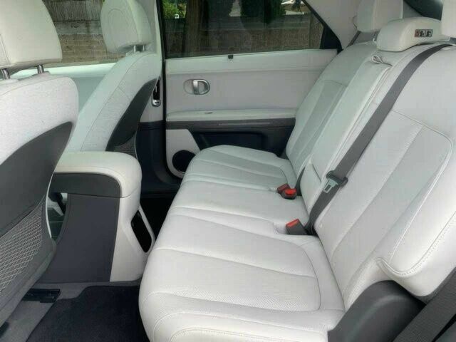 Сірий Хендай Ioniq, об'ємом двигуна 0 л та пробігом 19 тис. км за 12900 $, фото 11 на Automoto.ua