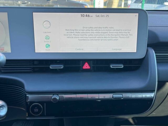 Серый Хендай Ioniq, объемом двигателя 0 л и пробегом 13 тыс. км за 27300 $, фото 10 на Automoto.ua