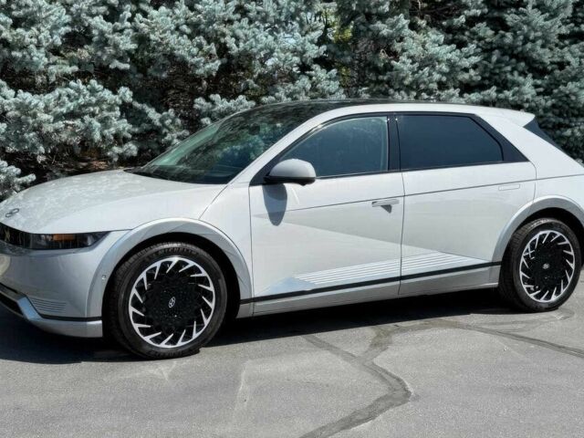 Сірий Хендай Ioniq, об'ємом двигуна 0 л та пробігом 13 тис. км за 19200 $, фото 1 на Automoto.ua