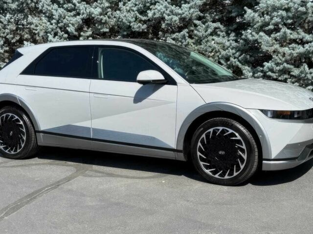 Сірий Хендай Ioniq, об'ємом двигуна 0 л та пробігом 13 тис. км за 19200 $, фото 8 на Automoto.ua
