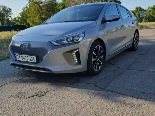 Серый Хендай Ioniq, объемом двигателя 0 л и пробегом 137 тыс. км за 13499 $, фото 13 на Automoto.ua
