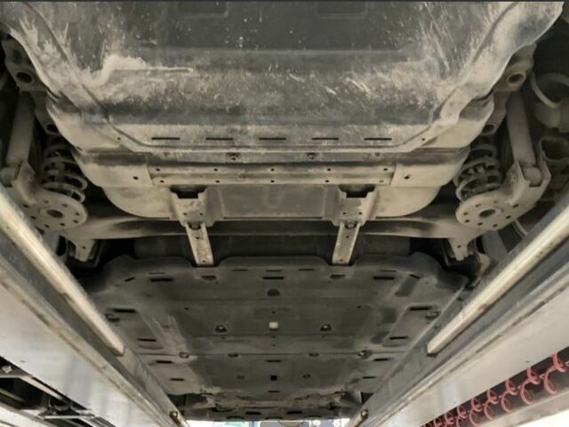 Серый Хендай Ioniq, объемом двигателя 0 л и пробегом 87 тыс. км за 11800 $, фото 7 на Automoto.ua