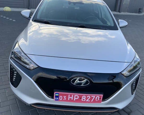 Серый Хендай Ioniq, объемом двигателя 0 л и пробегом 142 тыс. км за 12999 $, фото 29 на Automoto.ua