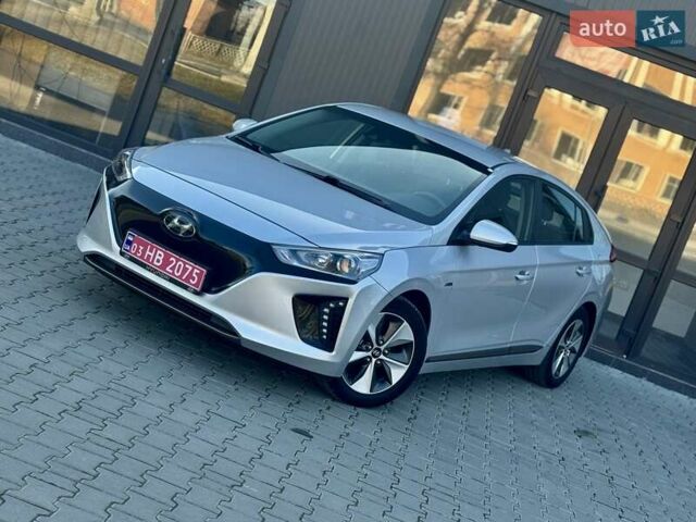 Серый Хендай Ioniq, объемом двигателя 0 л и пробегом 87 тыс. км за 11555 $, фото 30 на Automoto.ua