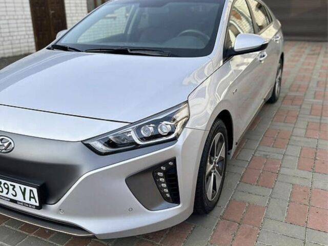 Сірий Хендай Ioniq, об'ємом двигуна 0 л та пробігом 14 тис. км за 23500 $, фото 1 на Automoto.ua