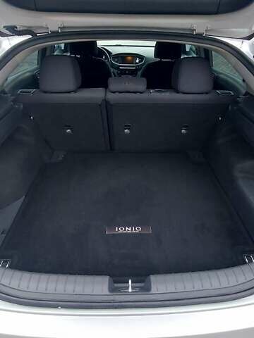 Серый Хендай Ioniq, объемом двигателя 1.58 л и пробегом 72 тыс. км за 16500 $, фото 43 на Automoto.ua