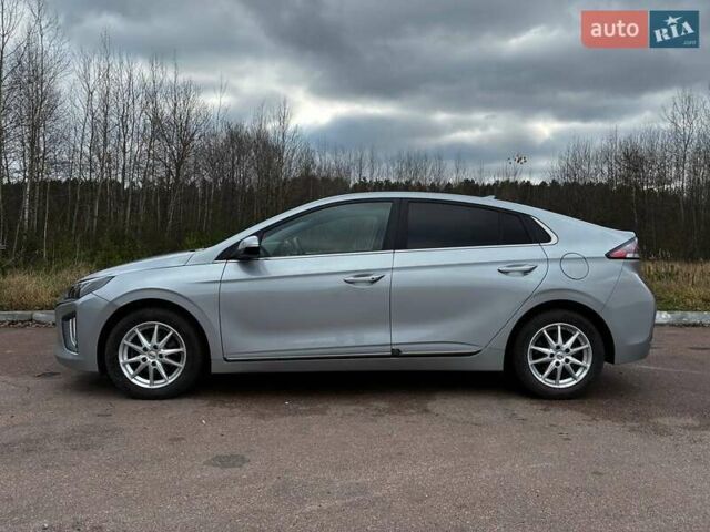 Сірий Хендай Ioniq, об'ємом двигуна 0 л та пробігом 131 тис. км за 16500 $, фото 10 на Automoto.ua