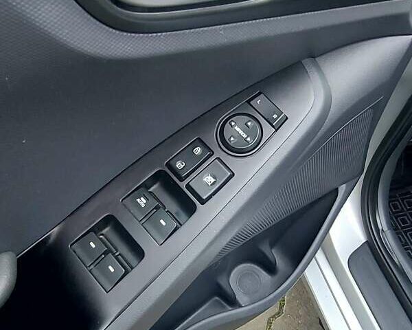 Серый Хендай Ioniq, объемом двигателя 1.58 л и пробегом 72 тыс. км за 16500 $, фото 29 на Automoto.ua