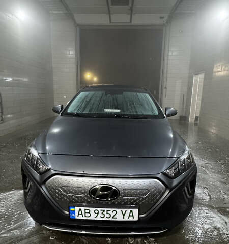 Серый Хендай Ioniq, объемом двигателя 0 л и пробегом 130 тыс. км за 15500 $, фото 2 на Automoto.ua