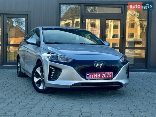 Серый Хендай Ioniq, объемом двигателя 0 л и пробегом 87 тыс. км за 11555 $, фото 1 на Automoto.ua