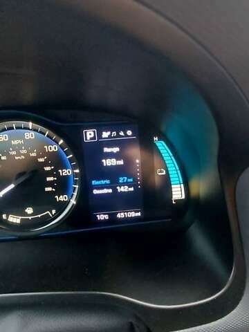 Серый Хендай Ioniq, объемом двигателя 1.58 л и пробегом 72 тыс. км за 16500 $, фото 30 на Automoto.ua