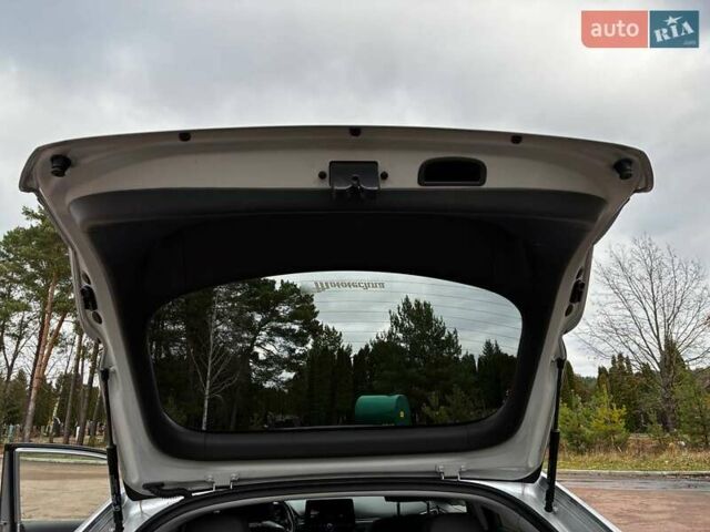 Сірий Хендай Ioniq, об'ємом двигуна 0 л та пробігом 131 тис. км за 16500 $, фото 38 на Automoto.ua