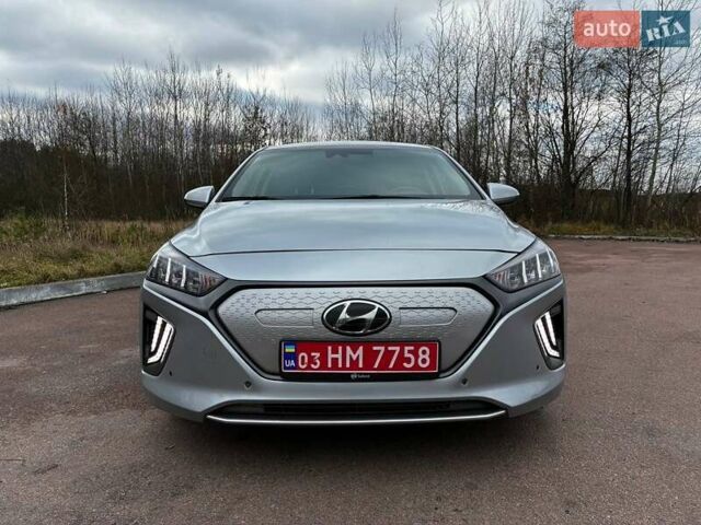 Сірий Хендай Ioniq, об'ємом двигуна 0 л та пробігом 131 тис. км за 16500 $, фото 1 на Automoto.ua