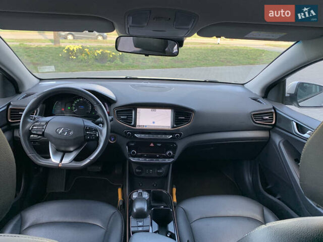 Серый Хендай Ioniq, объемом двигателя 0 л и пробегом 142 тыс. км за 12999 $, фото 22 на Automoto.ua