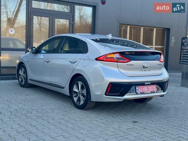 Серый Хендай Ioniq, объемом двигателя 0 л и пробегом 87 тыс. км за 11555 $, фото 61 на Automoto.ua