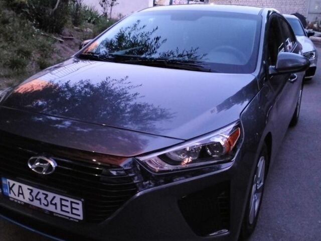 Сірий Хендай Ioniq, об'ємом двигуна 1.6 л та пробігом 165 тис. км за 12500 $, фото 5 на Automoto.ua