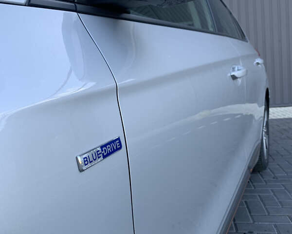 Серый Хендай Ioniq, объемом двигателя 0 л и пробегом 142 тыс. км за 12999 $, фото 34 на Automoto.ua