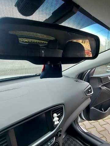 Серый Хендай Ioniq, объемом двигателя 1.58 л и пробегом 72 тыс. км за 16500 $, фото 35 на Automoto.ua