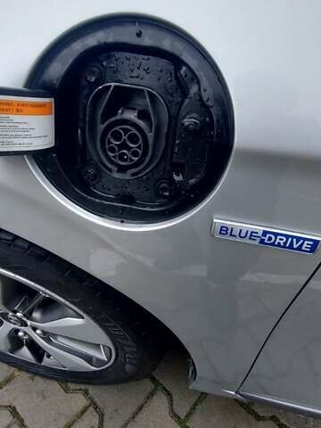 Серый Хендай Ioniq, объемом двигателя 1.58 л и пробегом 72 тыс. км за 16500 $, фото 14 на Automoto.ua