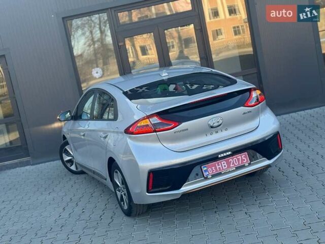 Серый Хендай Ioniq, объемом двигателя 0 л и пробегом 87 тыс. км за 11555 $, фото 65 на Automoto.ua