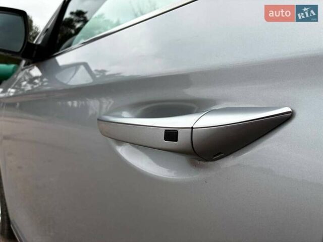 Сірий Хендай Ioniq, об'ємом двигуна 0 л та пробігом 131 тис. км за 16500 $, фото 12 на Automoto.ua