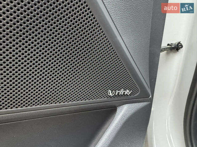 Серый Хендай Ioniq, объемом двигателя 0 л и пробегом 58 тыс. км за 15199 $, фото 13 на Automoto.ua