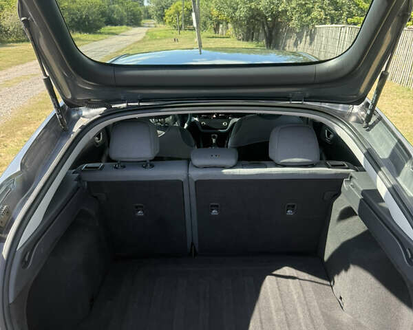 Серый Хендай Ioniq, объемом двигателя 1.58 л и пробегом 84 тыс. км за 15500 $, фото 10 на Automoto.ua