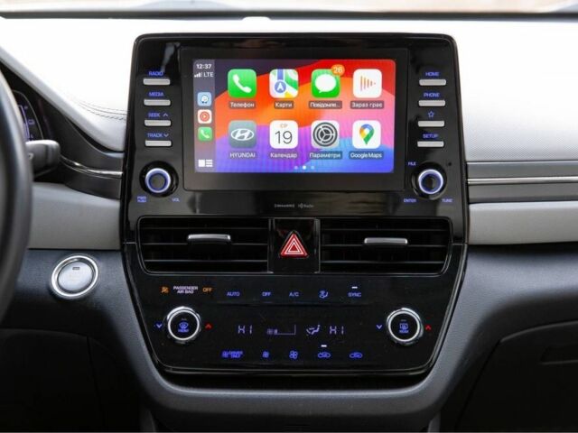 Серый Хендай Ioniq, объемом двигателя 1.58 л и пробегом 126 тыс. км за 14700 $, фото 3 на Automoto.ua