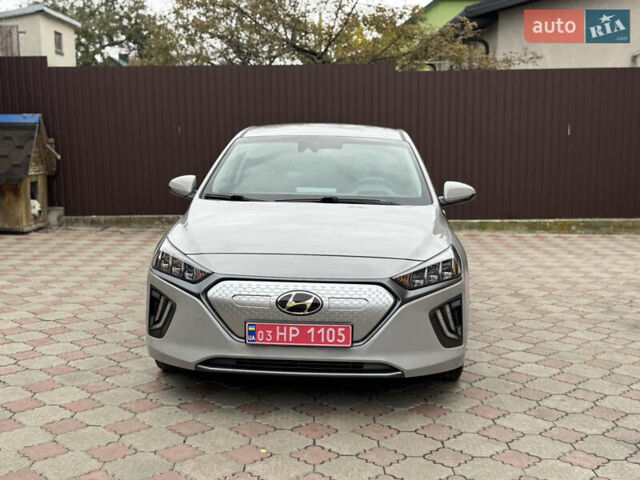 Серый Хендай Ioniq, объемом двигателя 0 л и пробегом 58 тыс. км за 15199 $, фото 2 на Automoto.ua