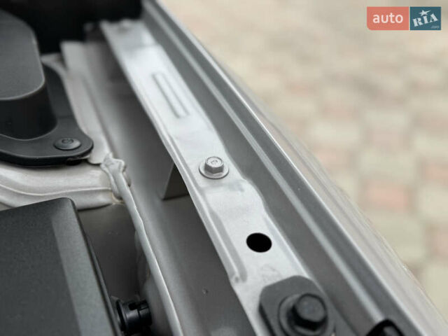 Серый Хендай Ioniq, объемом двигателя 0 л и пробегом 58 тыс. км за 15199 $, фото 43 на Automoto.ua