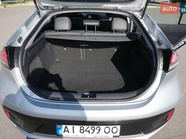 Серый Хендай Ioniq, объемом двигателя 0 л и пробегом 45 тыс. км за 16500 $, фото 28 на Automoto.ua