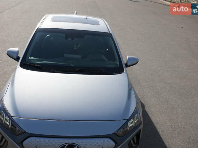Серый Хендай Ioniq, объемом двигателя 0 л и пробегом 45 тыс. км за 16500 $, фото 12 на Automoto.ua